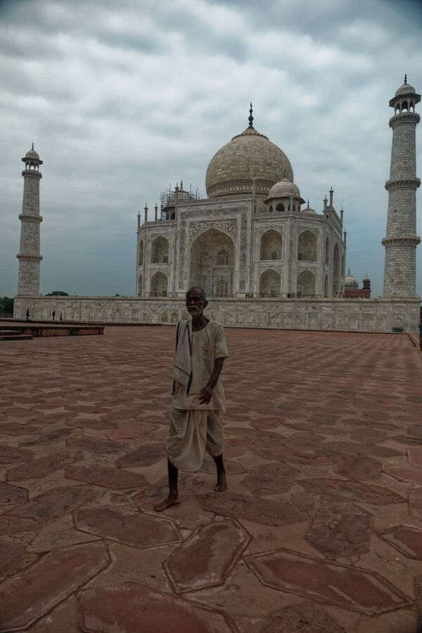Agra, India 2018 — documentary photograph by Volkan Çolak
