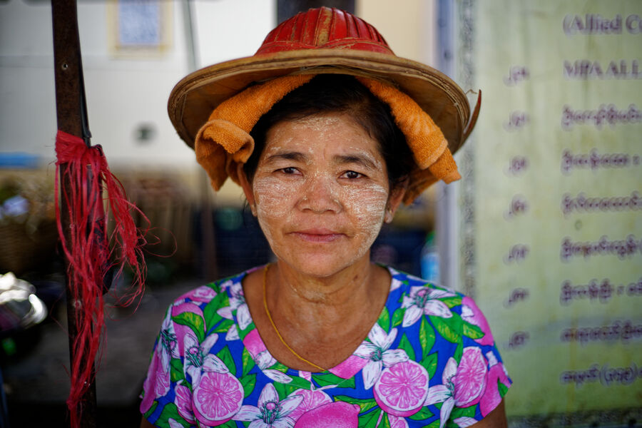 Yangon, Myanmar 2019 — documentary photograph by Volkan Çolak
